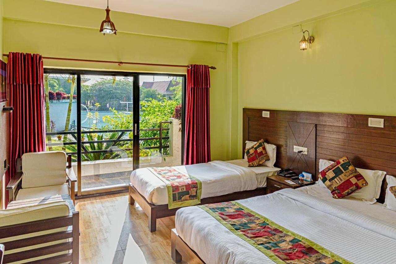 Hotel Jal Mahal Pokhara Exterior photo
